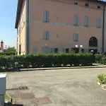 ゲストハウス La Di Cavazzona