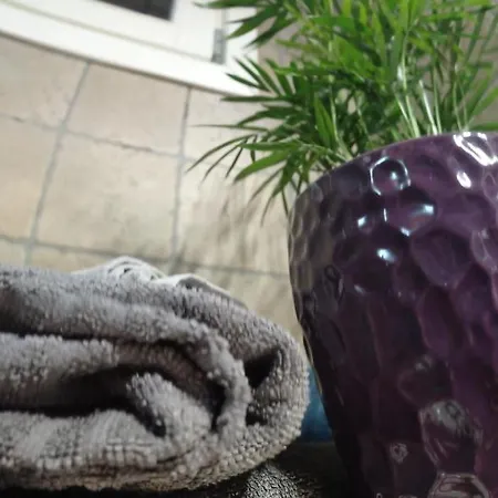 La Di بيت ضيافة Cavazzona